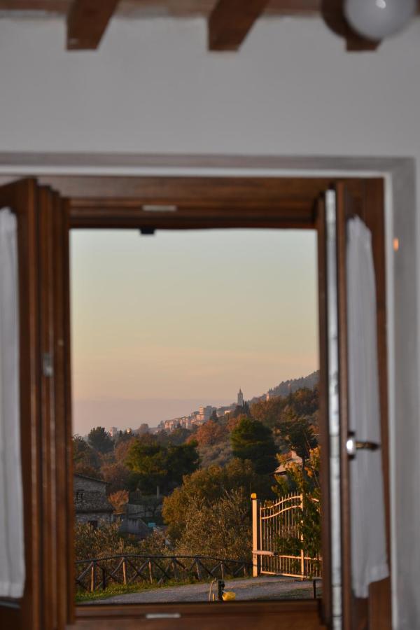 אסיסי Locazione Turistica Villa Delle Rose מראה חיצוני תמונה