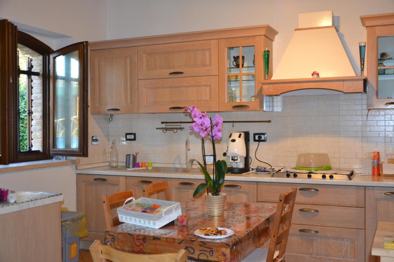 אסיסי Locazione Turistica Villa Delle Rose מראה חיצוני תמונה
