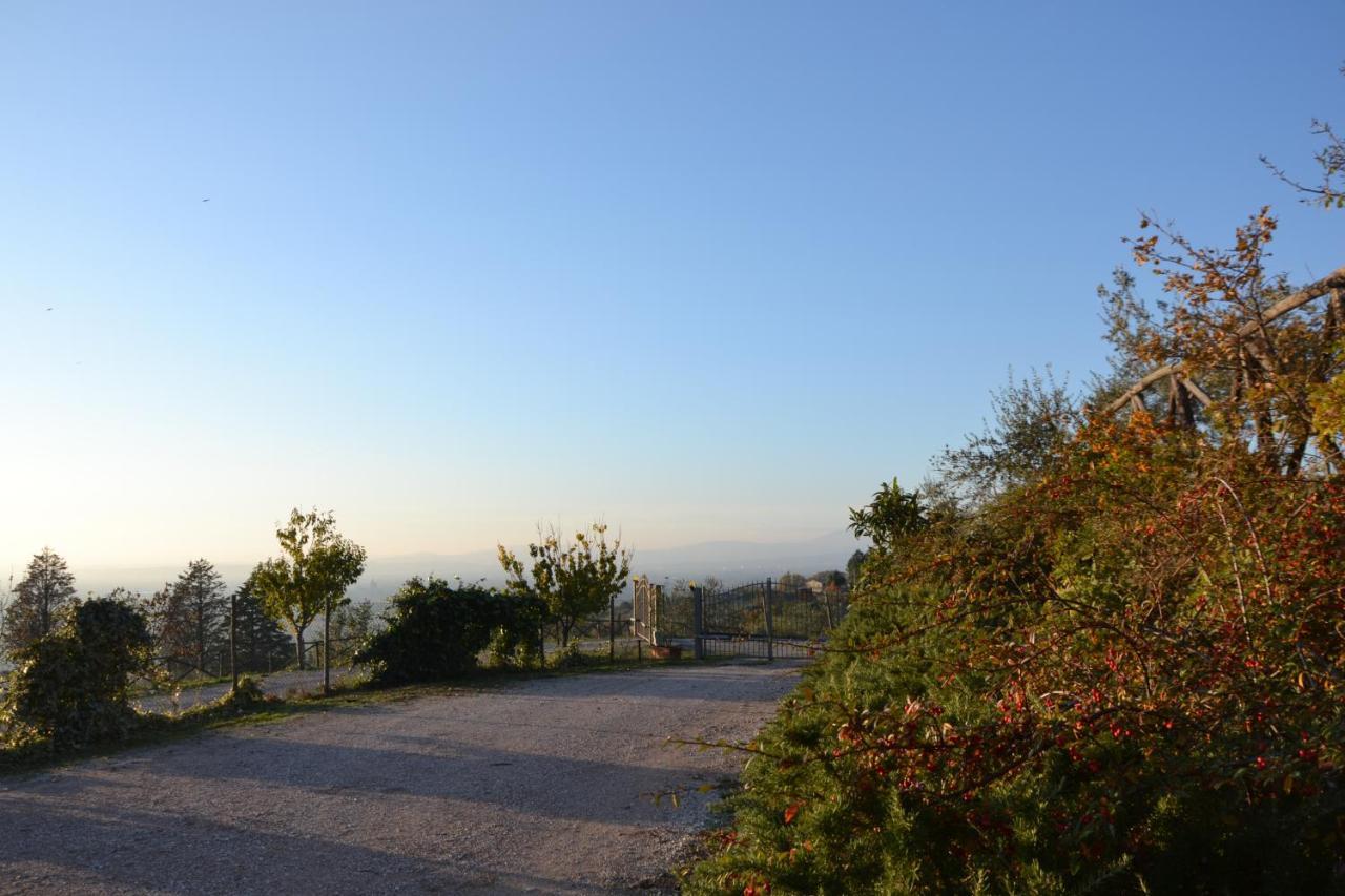 אסיסי Locazione Turistica Villa Delle Rose מראה חיצוני תמונה